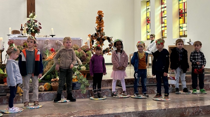 Kinder der KiTa Bullay Erntedank